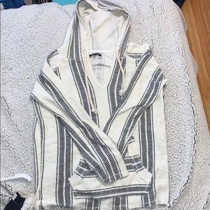 Size large stripped knitted hoodie